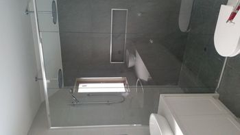 shower555.jpg