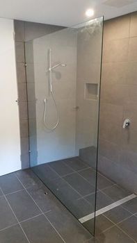 showerpanel1.jpg